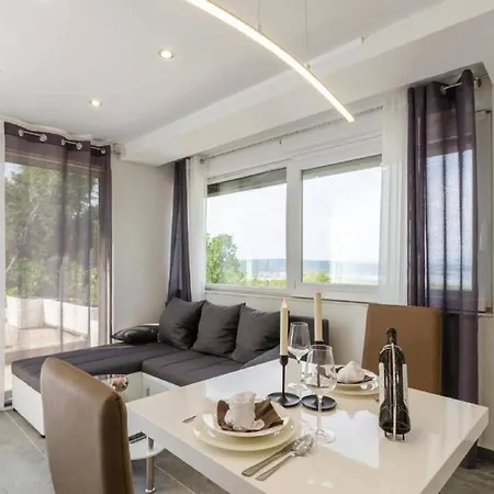 Feriehus In With Sea View *