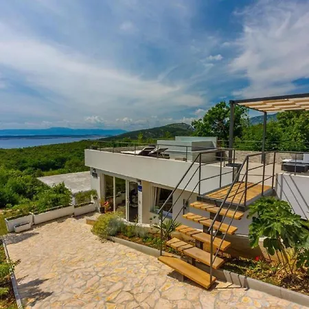 Holiday home Modern At With Sea View