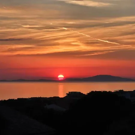 In With Sea View 別荘