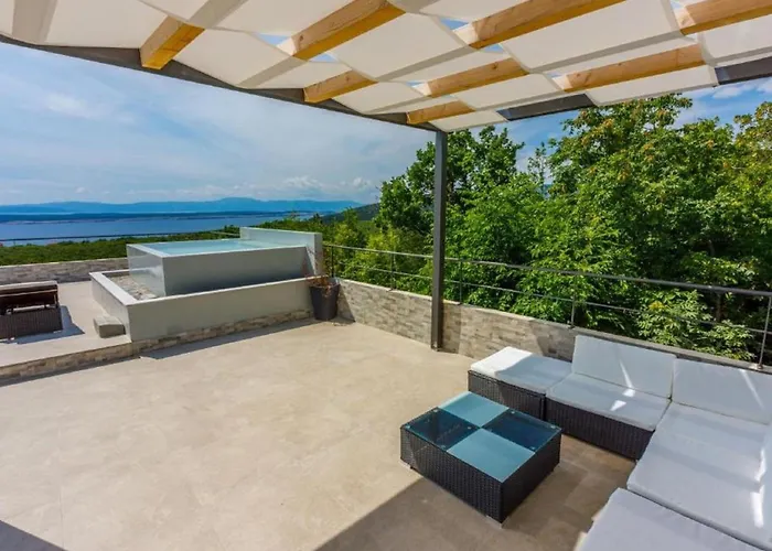 Casa de Férias In With Sea View Crikvenica