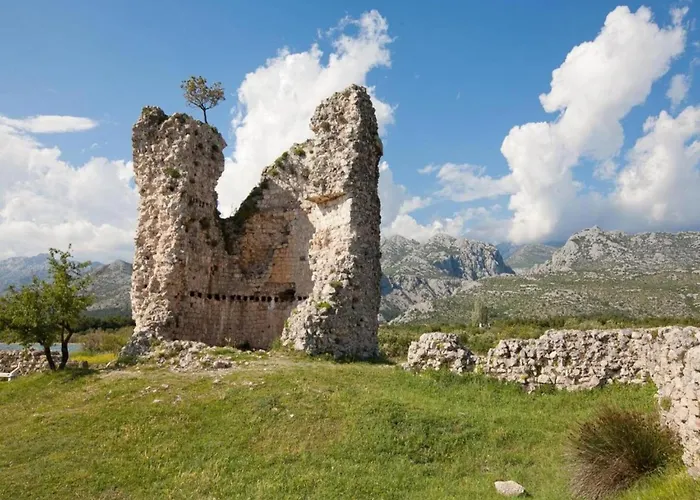 In With Sea View تْسْغيكفانِتْسا