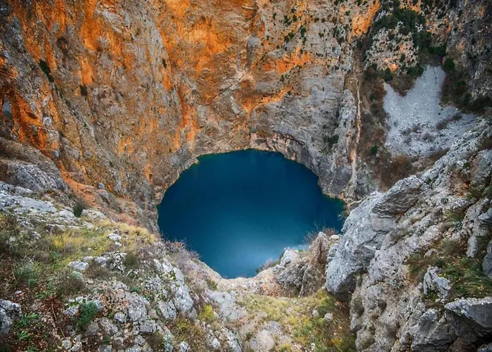 In With Sea View تْسْغيكفانِتْسا